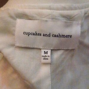 Cupcakes and cashmere bomber jacket size M Hawaiian floral print on teal bckgnd